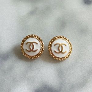16mm Chanel White Medallion Buttons Stamped